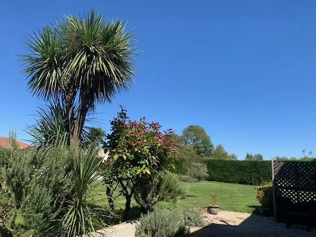 Les Glycines Bed & Breakfast Saint Gaudens 0*,