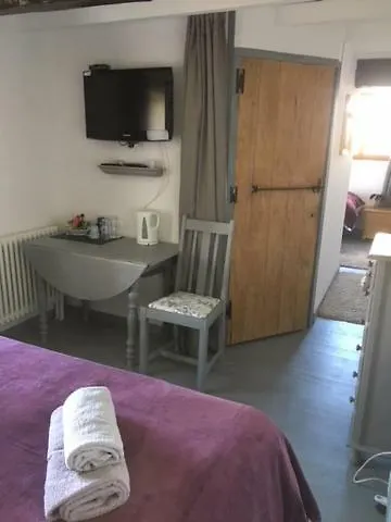생고뎅 Les Glycines B&B