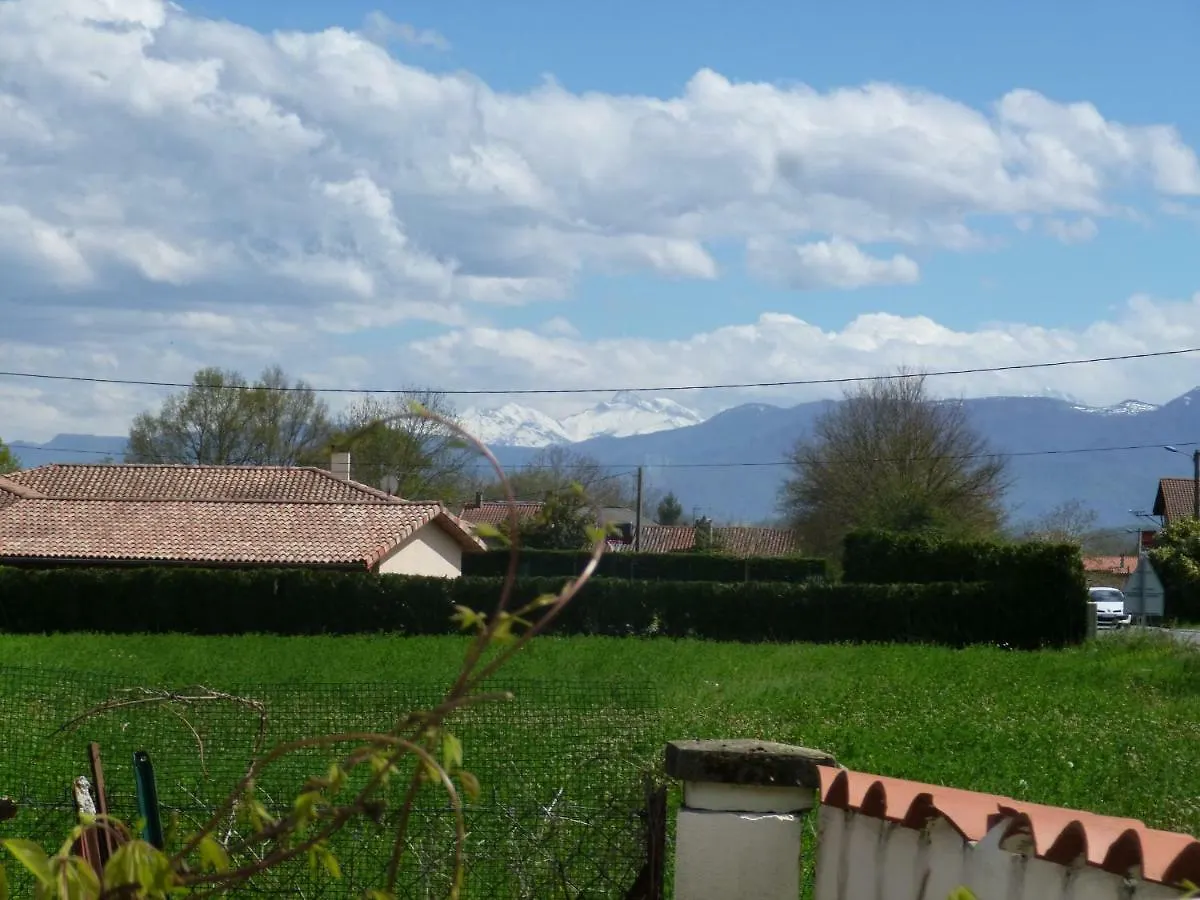 Les Glycines Bed and Breakfast Saint Gaudens Bed & Breakfast